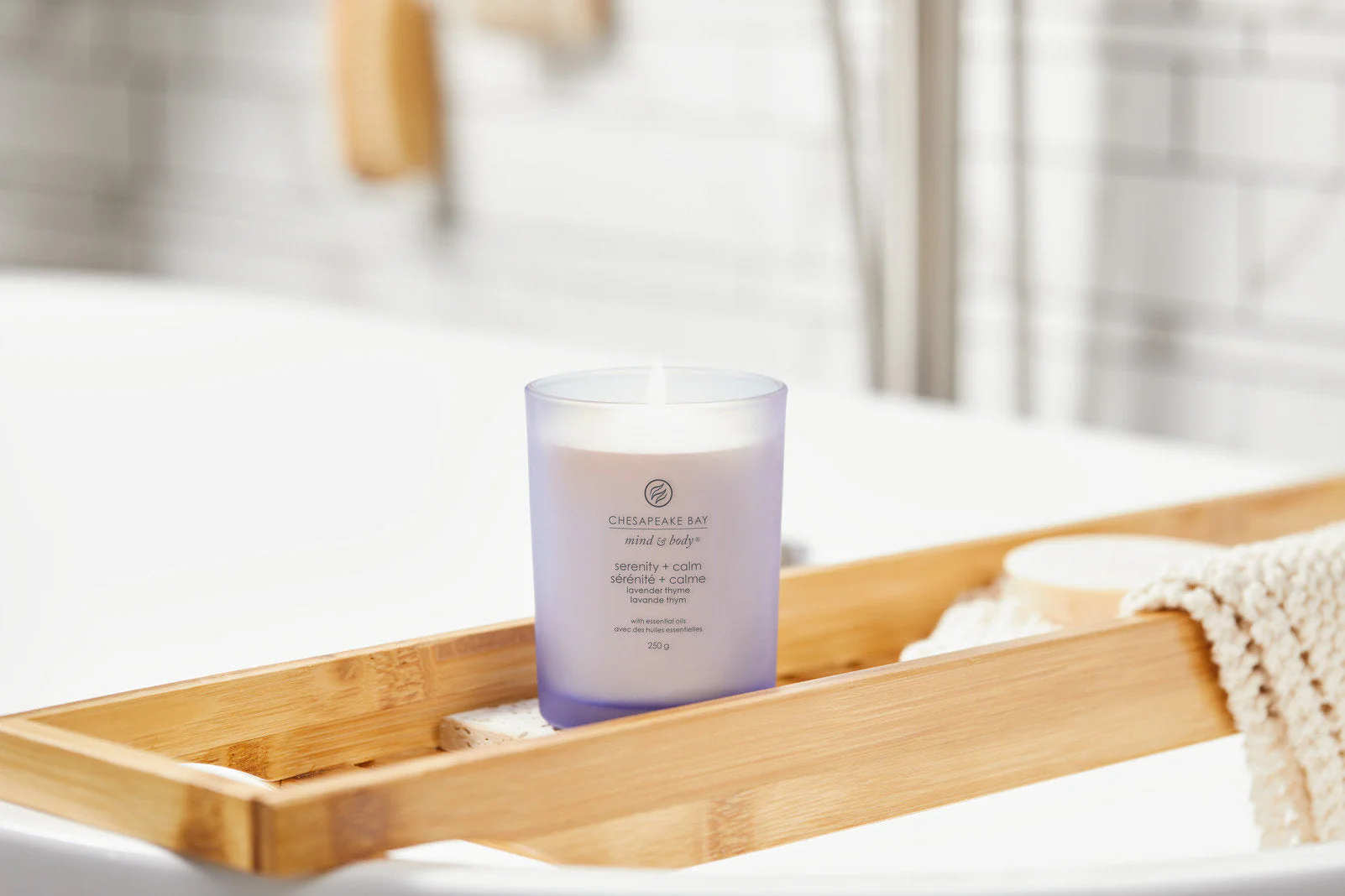 Chesapeake Bay - Candela media Serenity & Calm (Lavender Thyme) - Image 3