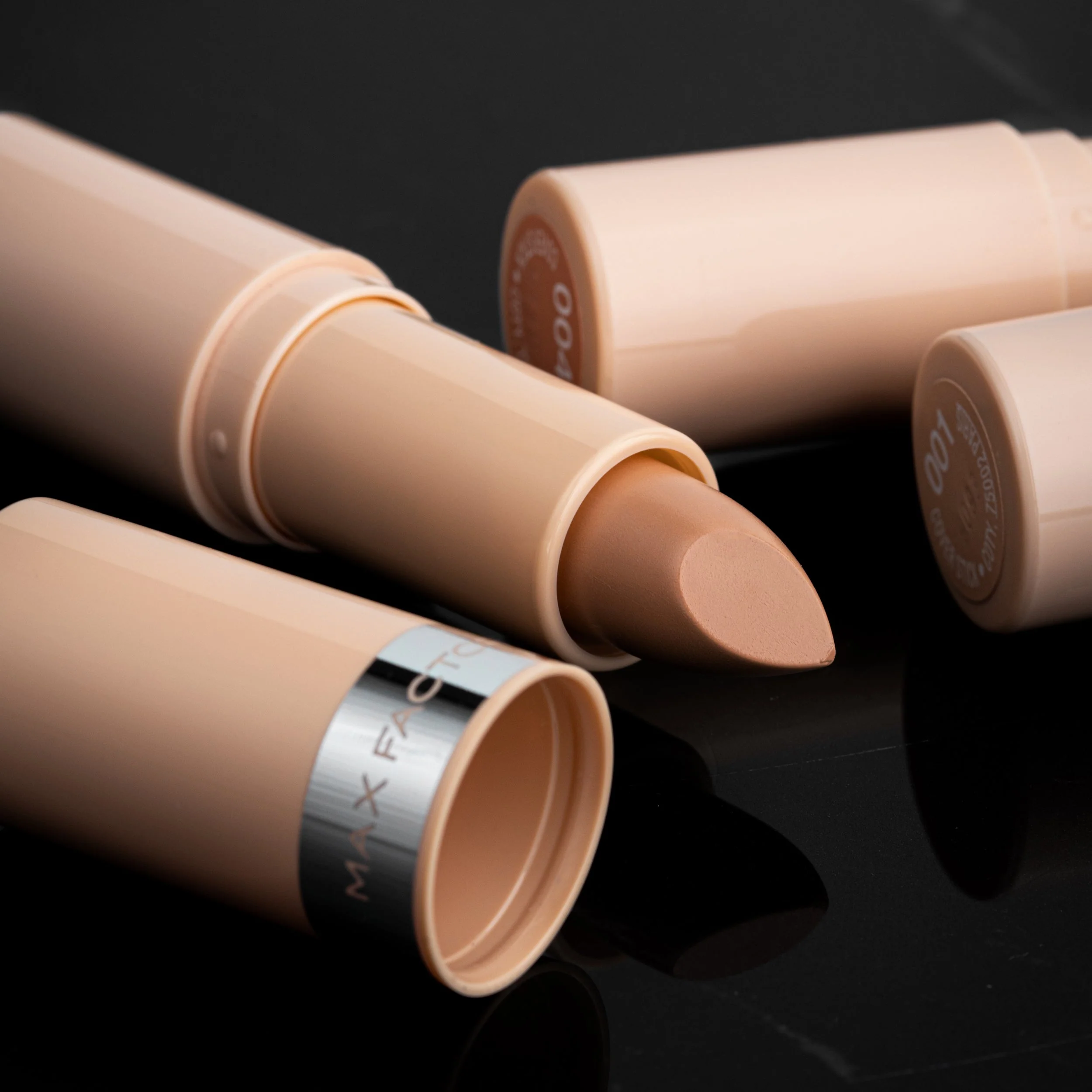 Max Factor Correttore Cover Stick, Correttore Occhiaie Antietà a Lunga Durata, Tonalità 04 - Image 5