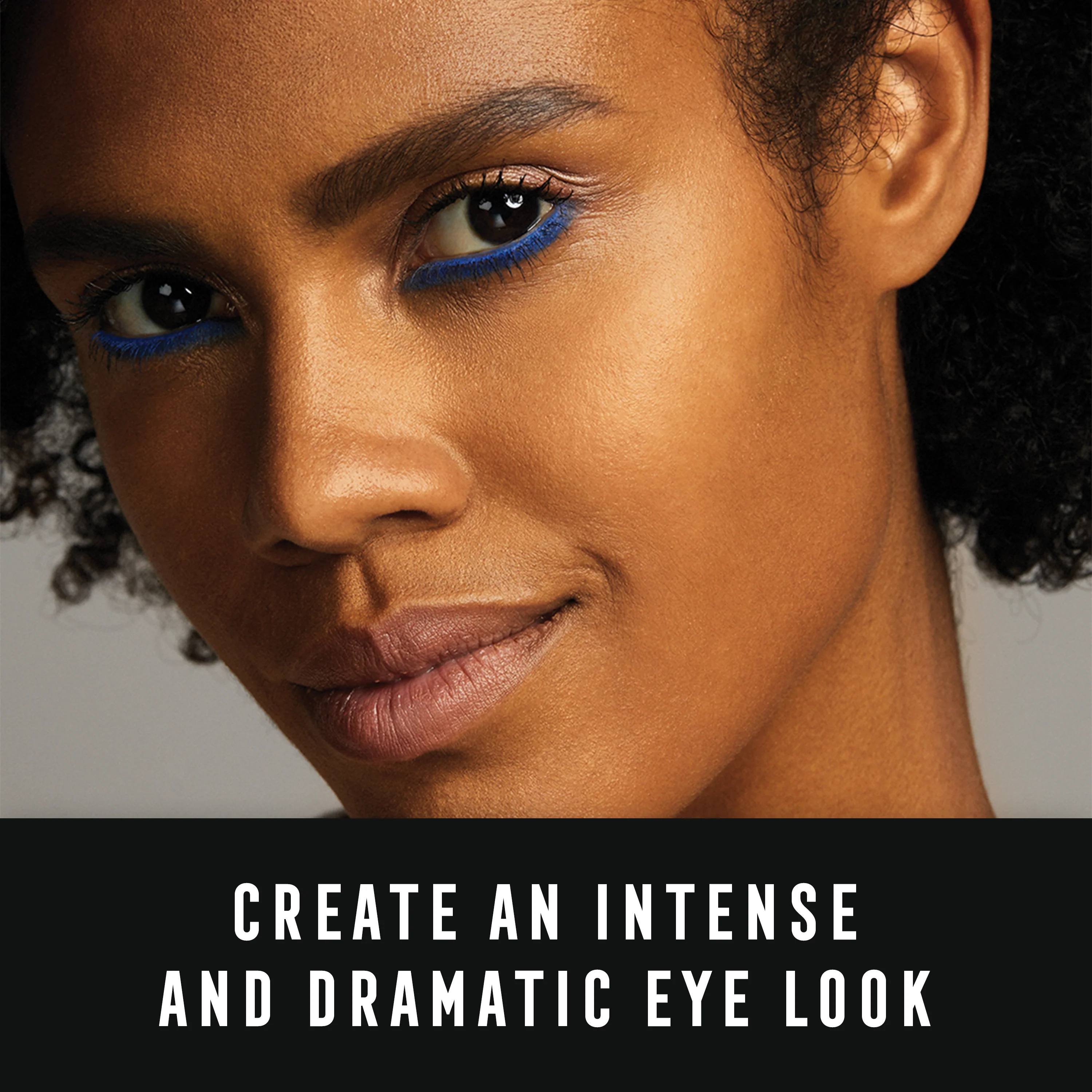 Max Factor - Matita Occhi Waterproof Masterpiece Kohl Kajal con Punta Automatica e Texture Ultra Morbida - 002 Azure - 0,35 g - Image 6